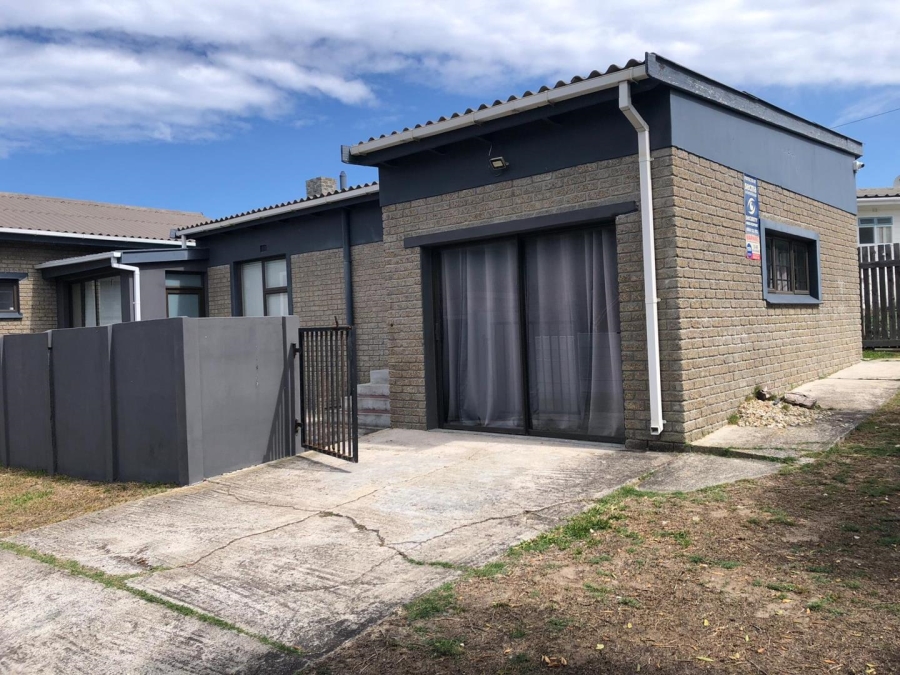 5 Bedroom Property for Sale in Franskraal Western Cape